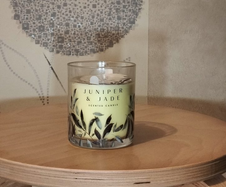 Bougie Parfumée JUNIPER & JADE neuve
