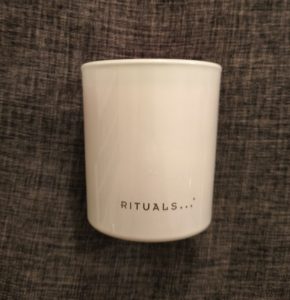 1 Bougie parfumée Rituals – ambiance détente & relaxation