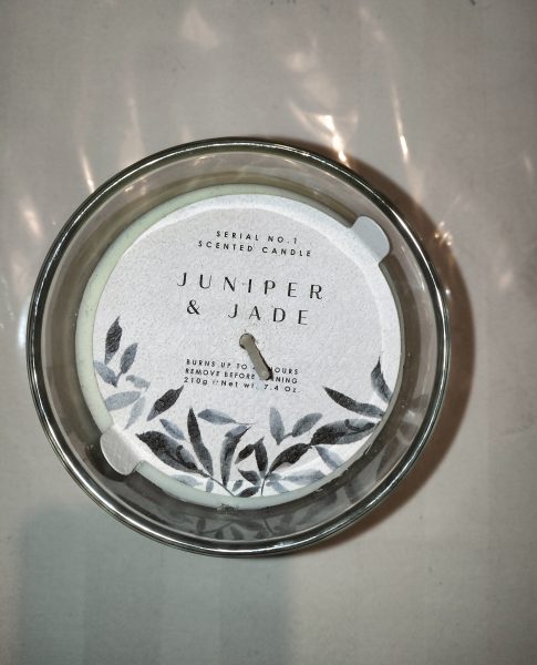 Bougie Parfumée JUNIPER & JADE neuve