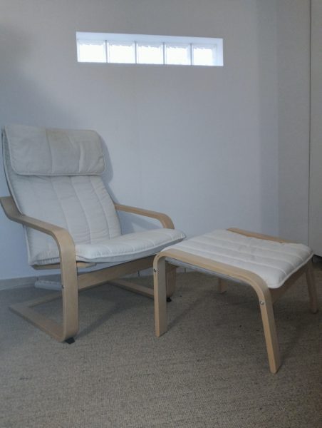 Fauteuils POANG avec repose pieds