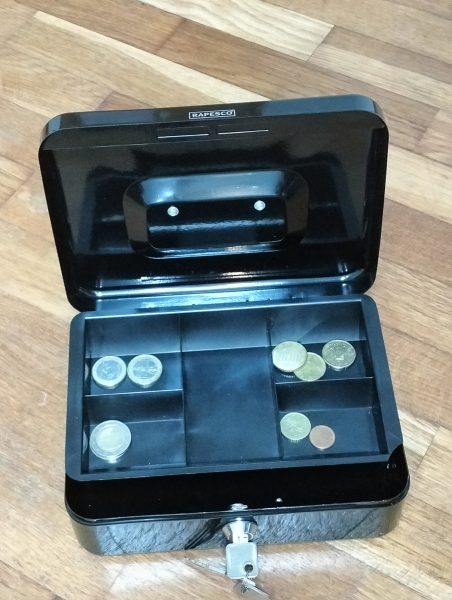 Caisson à monnaie avec 3 clés