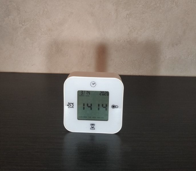 Horloge multifonctions de bureau Ikea