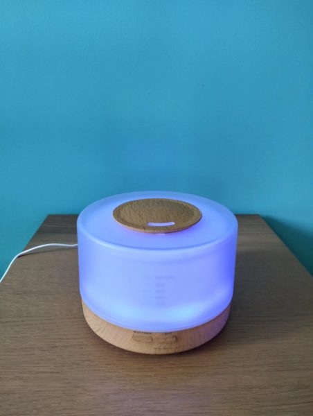 Diffuseur d’huiles essentielles avec lumière