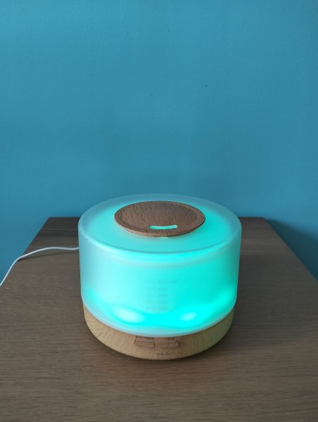 Diffuseur d’huiles essentielles avec lumière