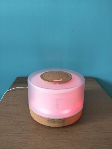 Diffuseur d’huiles essentielles avec lumière