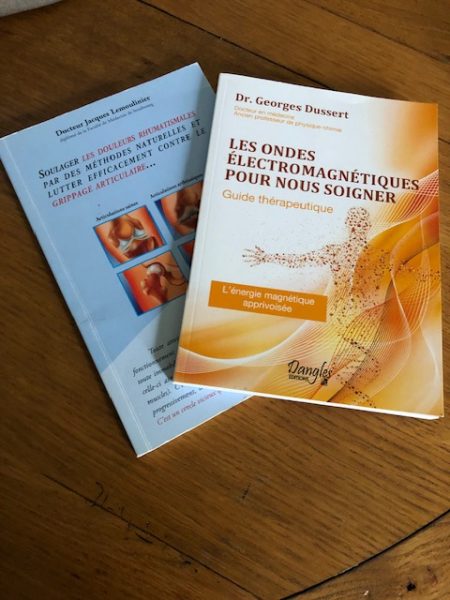 lot de 2 livres STOP DOULEURS et INFLAMMATIONSsur la PHYSIOTHERAPIE avec la magnétothérapie et l'électrothérapie