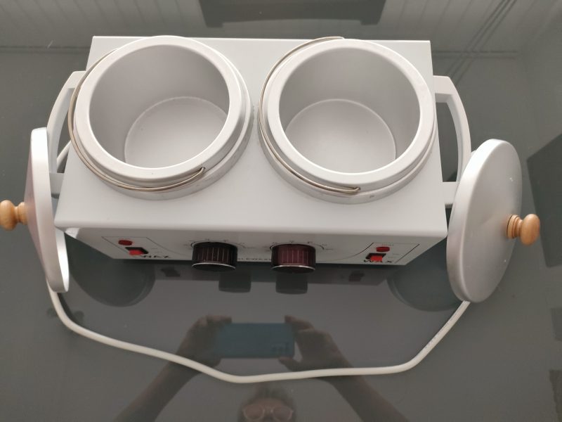 Appareils bien-être d’occasion : Chauffe-cire 2 bacs + Appareil à paraffine (avec recharges)