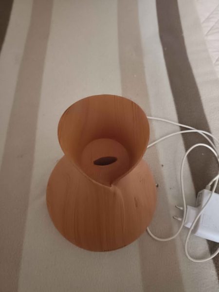Diffuseur d’huiles essentielles effet bois – design zen – très bon état