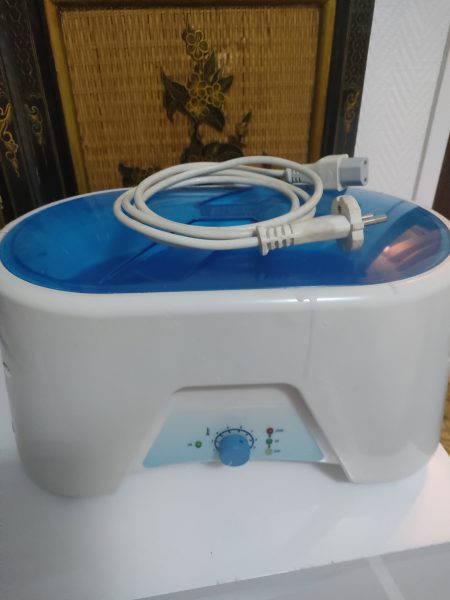 Appareils bien-être d’occasion : Chauffe-cire 2 bacs + Appareil à paraffine (avec recharges)