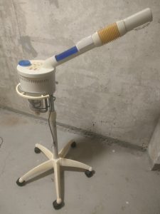 Vapozone professionnel d’occasion – Appareil vapeur visage sur pied