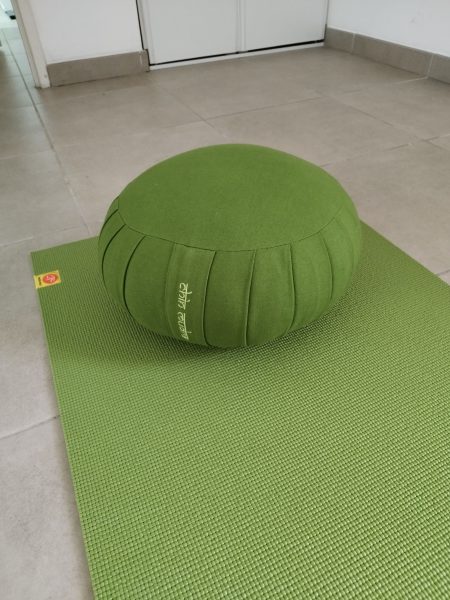 Lot Tapis de yoga et zafu