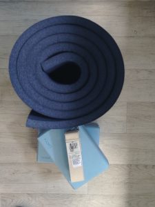 Yoga ensemble tapis cales et sangle