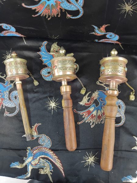 Moulins à prières tibétains – Objets spirituels & méditation