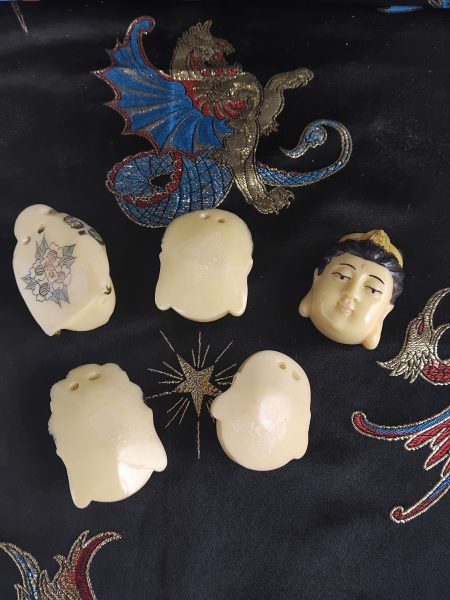 Masques Bouddha et zen à porter en pendentif – Décoration spirituelle