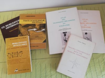 Mobilisations articulaires Les Mobilisations vertébrales Traité d’Ostéopathie viscérale Principes fondamentaux pour une médecine étiopathique Atlas des techniques mécanistes en étiopathie Vol 2 et 5