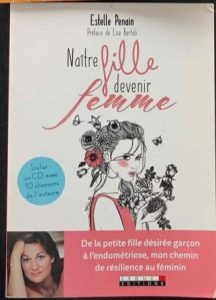 Livre Naître fille devenir femme d’Estelle Renain, préfacé par Lisa Bartoli.
