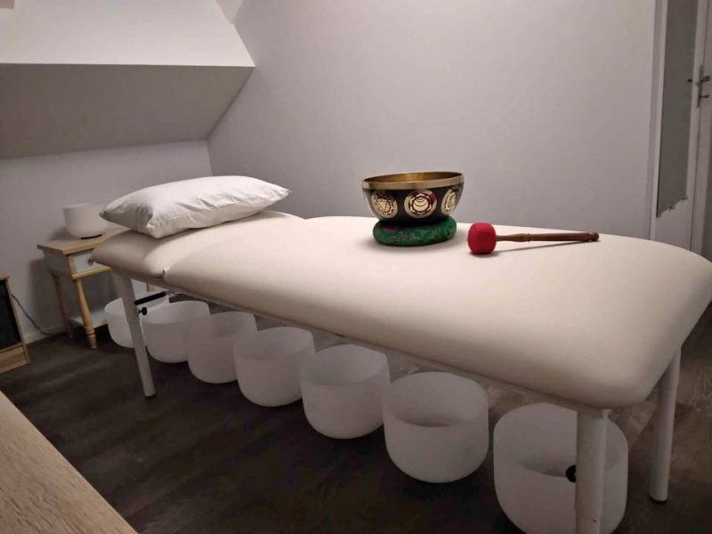 Table de massage professionnelle réglable – Très bon état