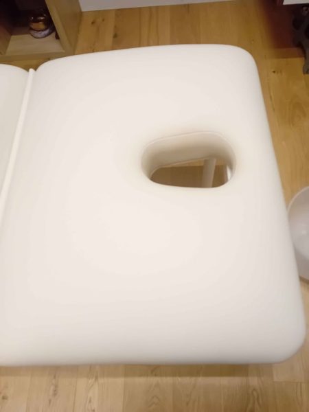 Table de massage professionnelle réglable – Très bon état