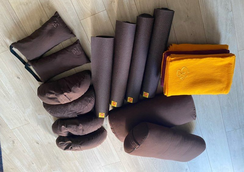 Lot complet matériel de yoga & méditation – Équipez votre salle