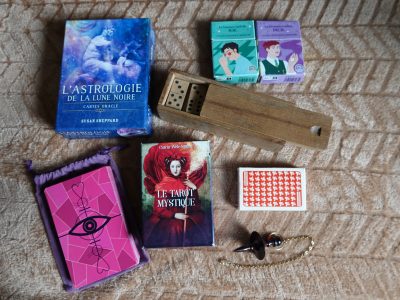 Cartes Oracles / Tarot / Domino / Pendule