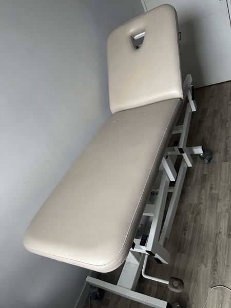 Table de massage / table d’examen de marque Médicalantique