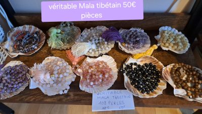 Mala tibétain 108 perles en pierres naturelles