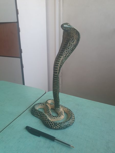 Un cobra en bronze