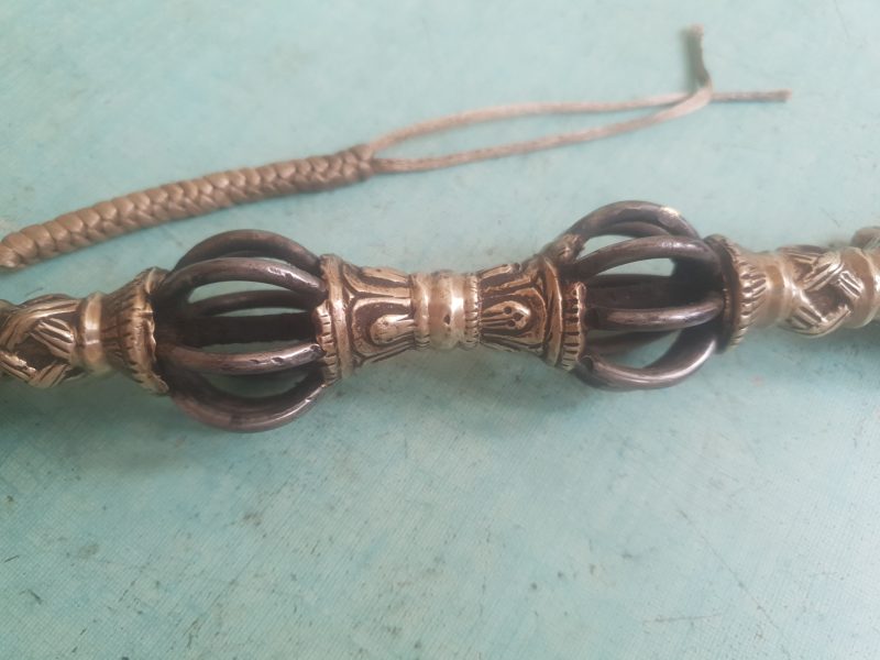 Phurba, instrument rituel du bouddhisme tibétain