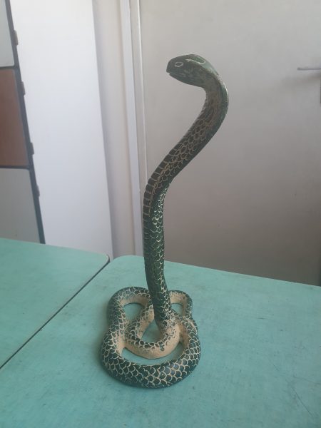 Un cobra en bronze