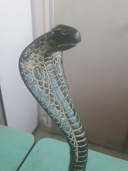 Un cobra en bronze