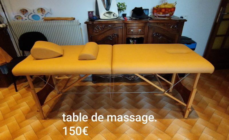 Table de massage en simili cuir