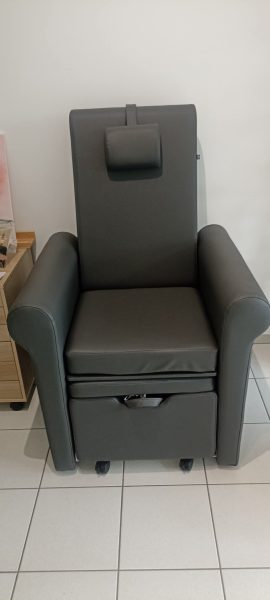Fauteuil relaxant dossier inclinable