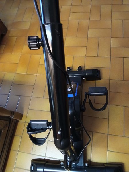 Vélo d'appartement électrique